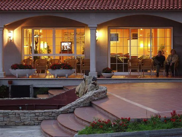 Hotell San Marcos Salnes 3*